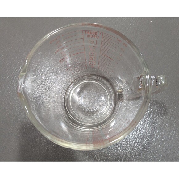 Vintage Pyrex Red 4 Cups Quart Liquid D Handle Glass HTF Measuring Cup USA Heavy - Picture 3 of 6